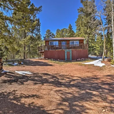 Cabin With Mtn Views - 5 Mi To Mueller State Park!